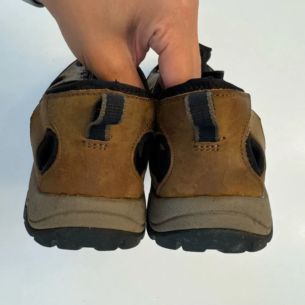 Duluth Trading Co Wild Boar Oiled Leather Sandals Brown 10 Wide 10W Adjustable
